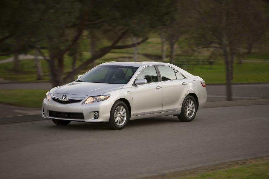  Toyota Camry Hybrid 2010 года  (фото 17 из 27)